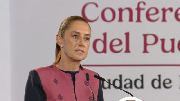 Frente a las críticas, Sheinbaum presume la baja deuda pública de México y defiende su política económica