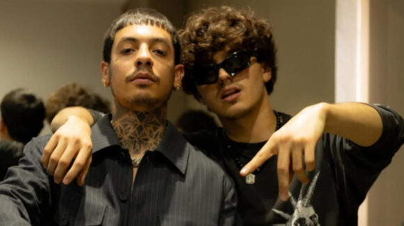 ¿Gabito Ballesteros y Natanael Cano, ebrios en Premios Juventud? Los cantantes son criticados por VIDEO