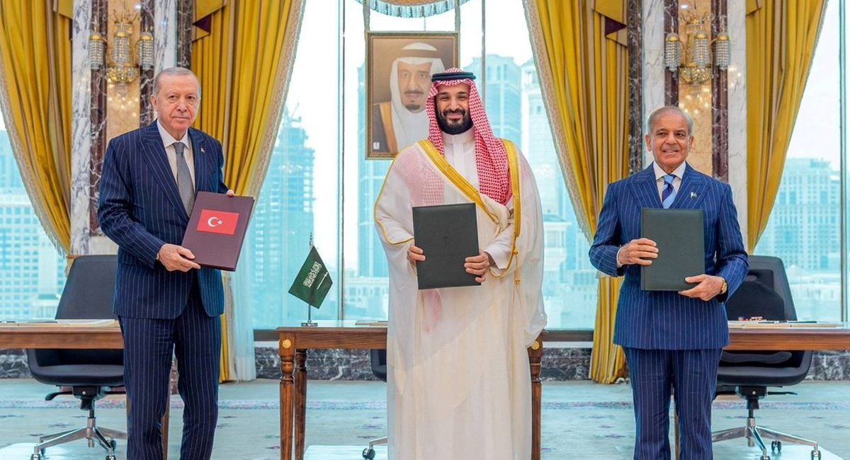 Hutíes amenazan a Turquía y Pakistán para que no se sumen a Arabia Saudita en el conflicto en Yemen
