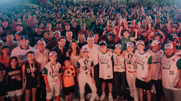 Inaugura Toño Astiazarán nuevo Cárcamo H junto a familias y deportistas en Hermosillo