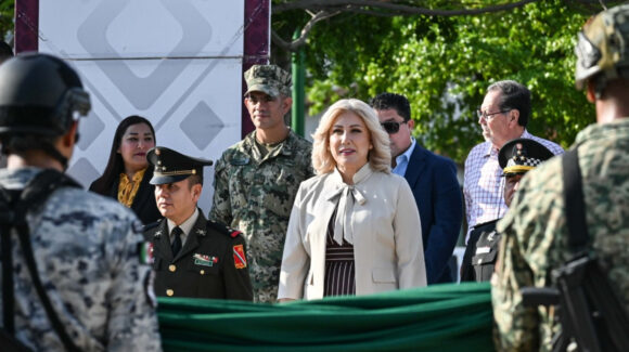 Iniciaron actividades del mes patrio con izamiento de bandera en Ciudad Obregón