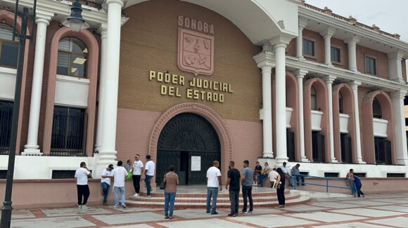 Integrantes del colectivo ‘Soy Papá no Criminal’ se manifestaron frente al Supremo Tribunal de Justicia