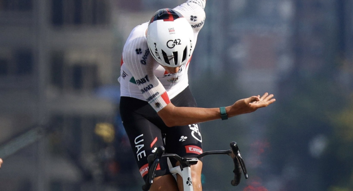 Isaac del Toro volvió a embestir a la élite del ciclismo luego de conquistar el GP de Montreal con una histórica remontada