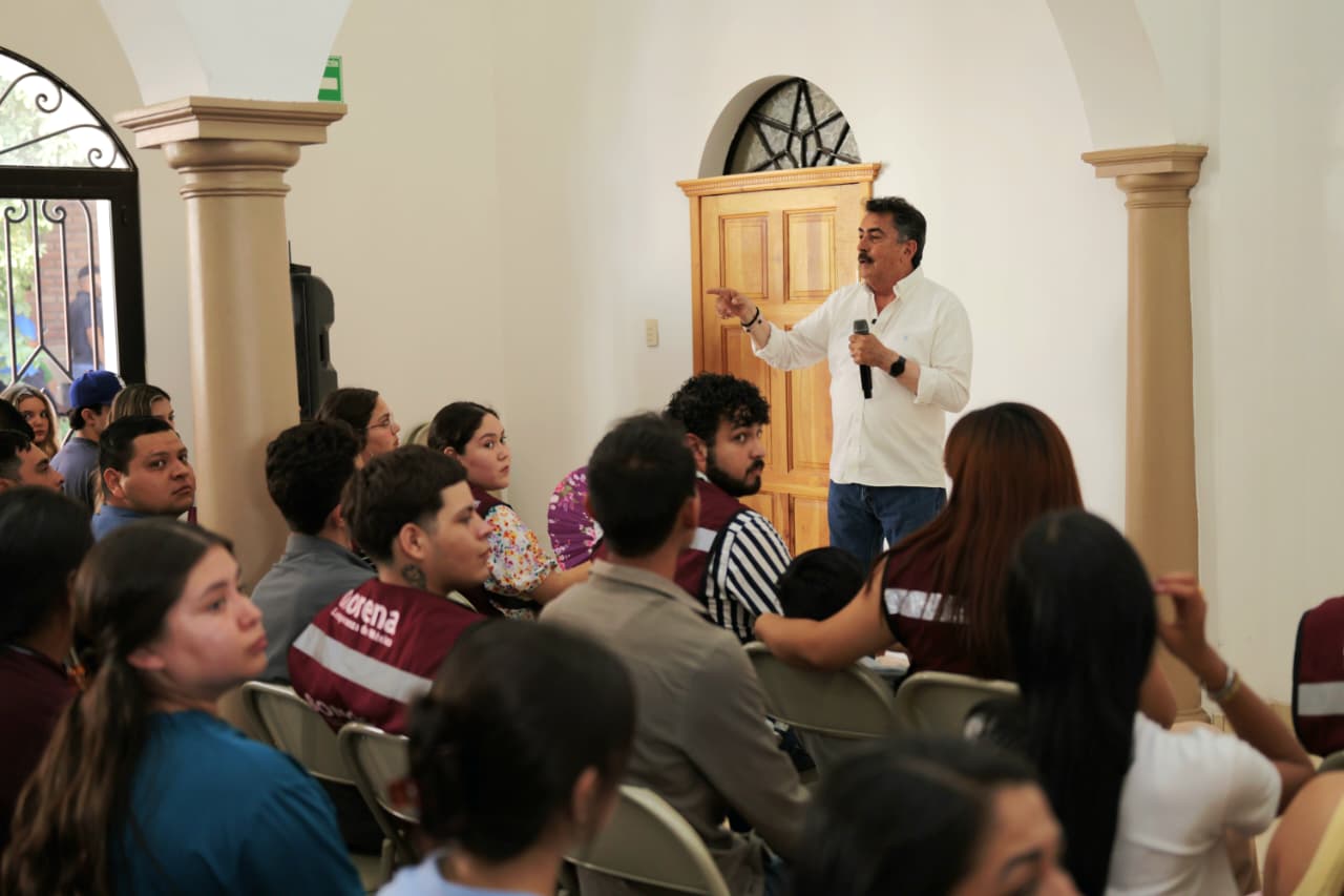 Javier Lamarque destaca inversión en becas para jóvenes de Sonora