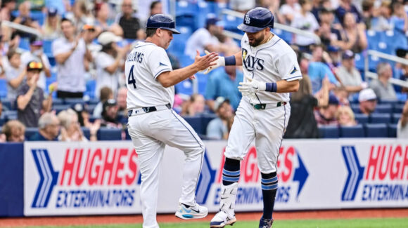 Poder mexicano en MLB; Aranda da dos cuadrangulares y Paredes un jonrón en la paliza de los Rays sobre Houston