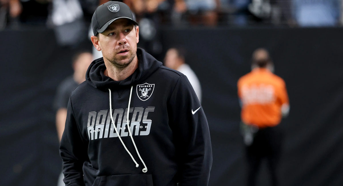 Kubiak no lo dudó al momento de elegir a su quarterback titular