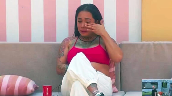 Karina Torres advierte que podría salir de ‘La Casa de los Famosos México’ por emergencia familiar
