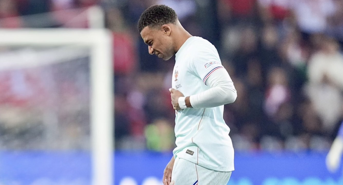 Kylian Mbappé marcó para la victoria de Francia sobre Turquía aunque causó baja de la selección por una lesión de rodilla