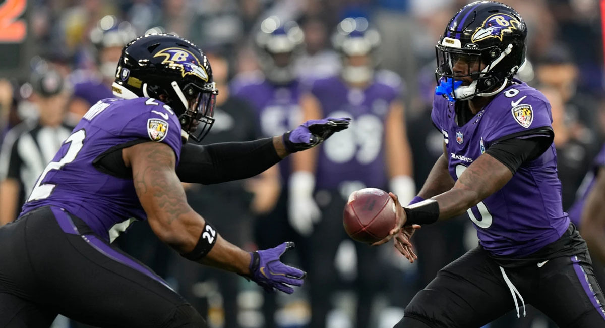 Derrick Henry y Lamar Jackson estuvieron muy activos