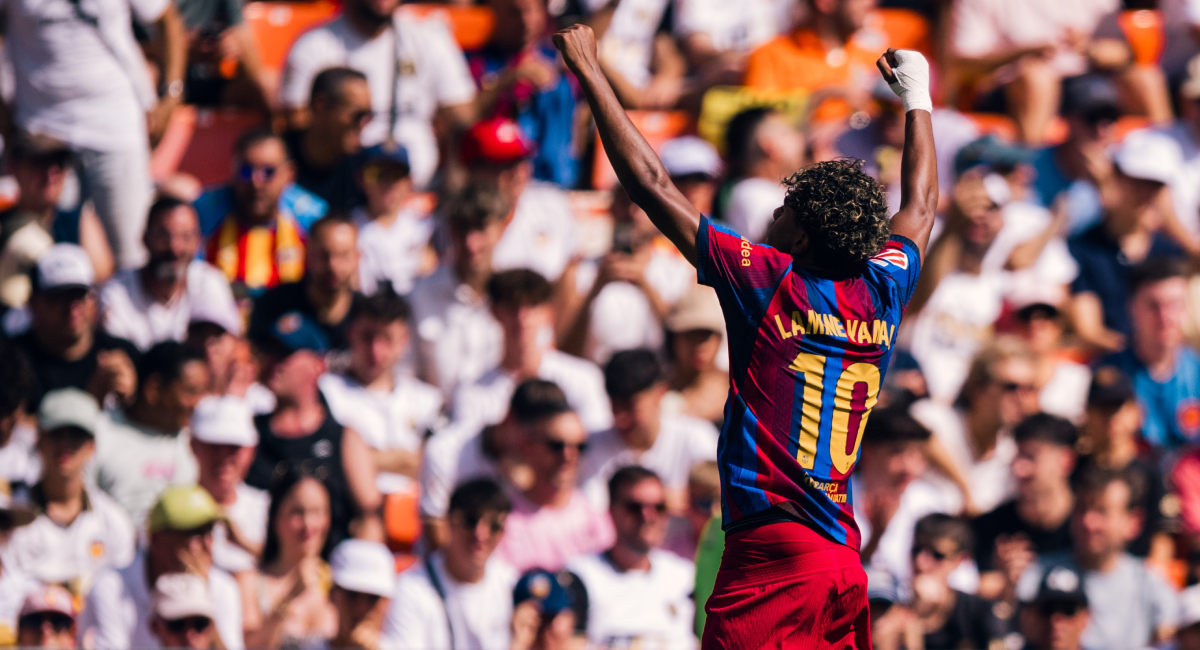 Lamine Yamal comandó la goleada del Barcelona sobre el Valencia con la que aseguraron el liderato de LaLiga con paso perfecto