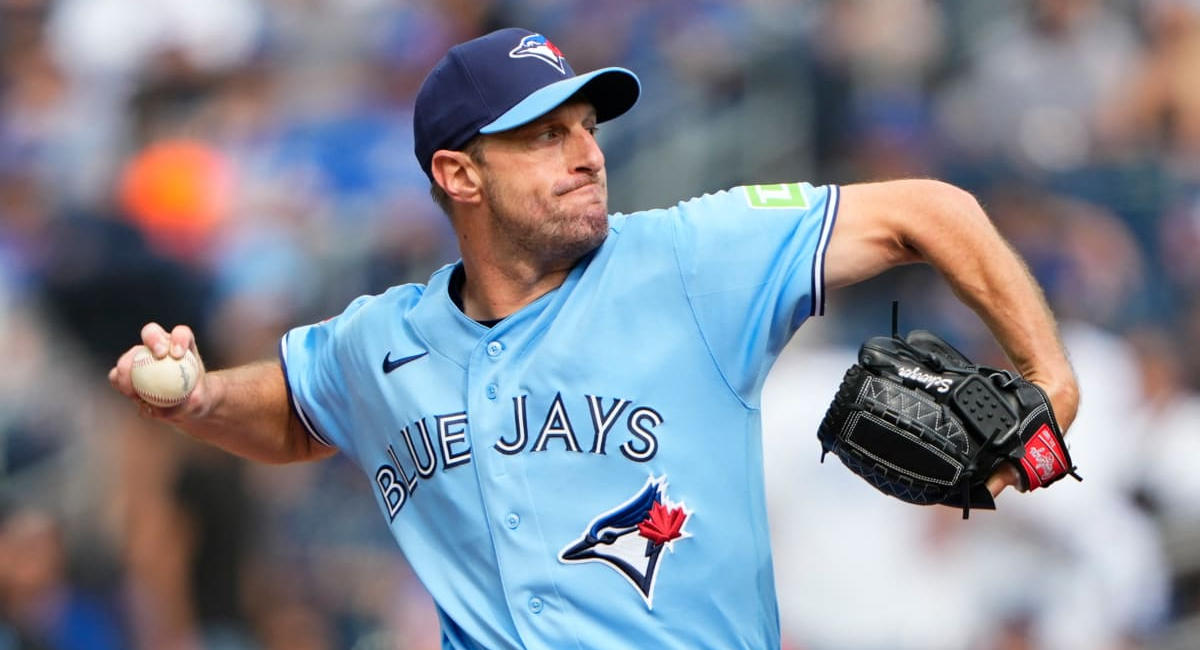 Los Blue Jays se impusieron ante Detroit para evitar la barrida y mantenerse con vida en la pelea por el comodín de la Americana