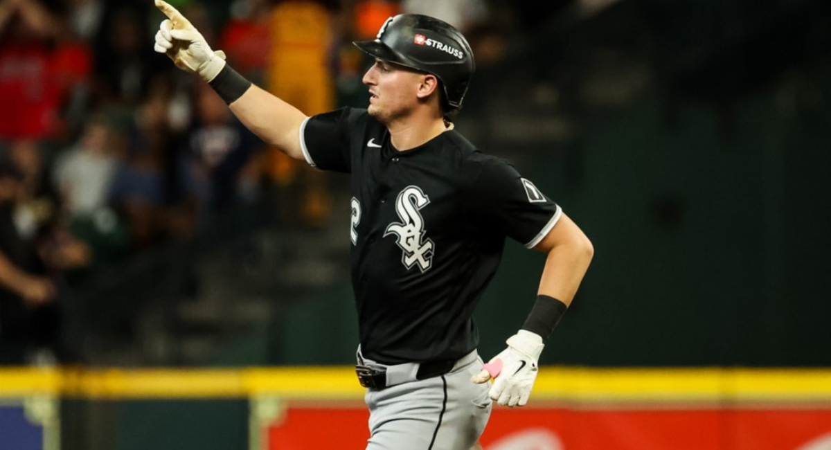 Los White Sox vencieron 6-3 a Houston para adelantarse en una de las Series de Comodín de la Liga Americana