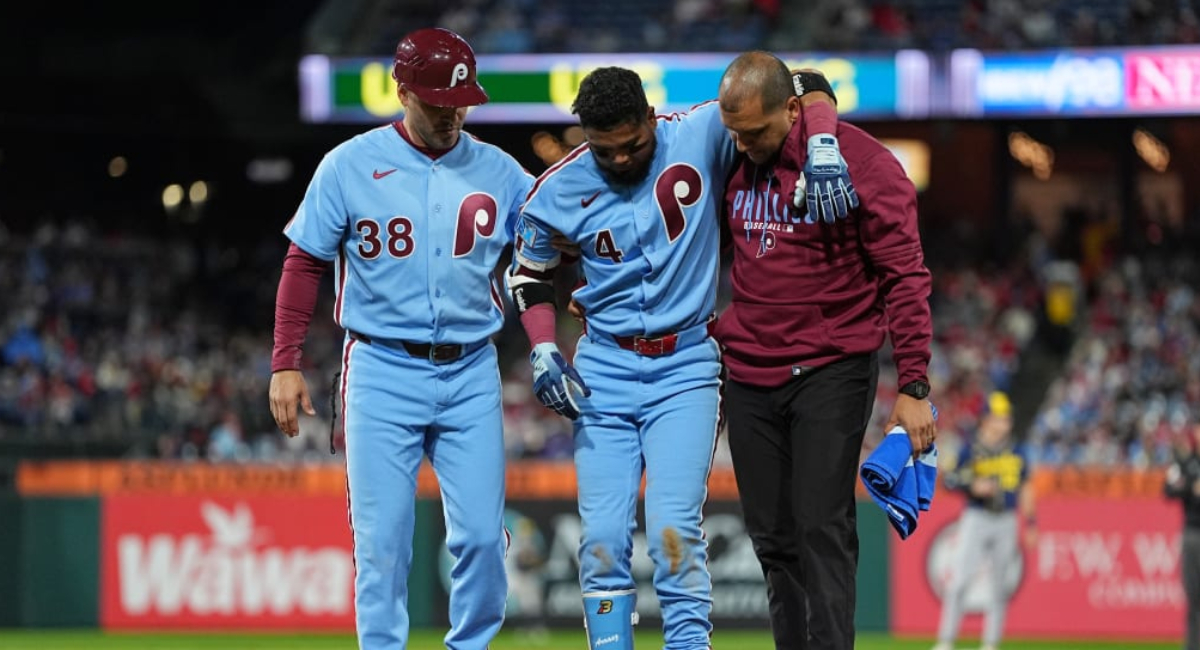 Luis Arráez sufrió un esguince de tobillo que podría alejarlo de los Phillies en el cierre de la temporada 2026