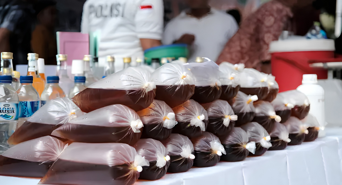 Mueren 48 personas tras ingerir alcohol casero adulterado con metanol en Nigeria