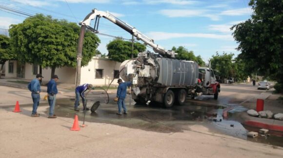 Oomapasn triplica capacidad para atender drenajes colapsados en Navojoa