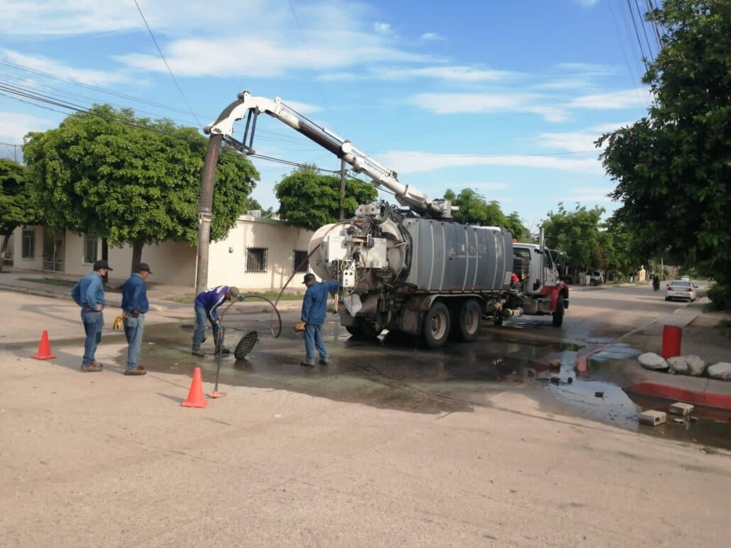 Oomapasn triplica capacidad para atender drenajes colapsados en Navojoa