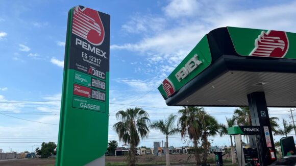 Empresarios gasolineros condicionan ajustar precios por debajo de los 24 pesos