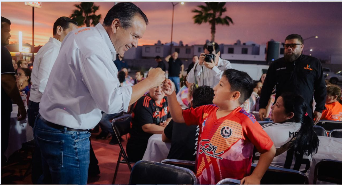 Promueve Antonio Astiazarán entre vecinos de Hermosillo, el presupuesto Creces