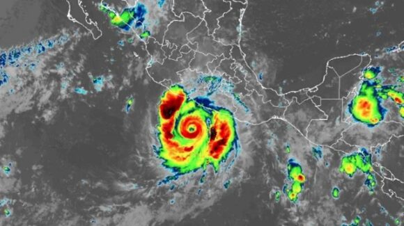 Protección Civil de Empalme monitorea huracán ‘Polo’ ante posible impacto