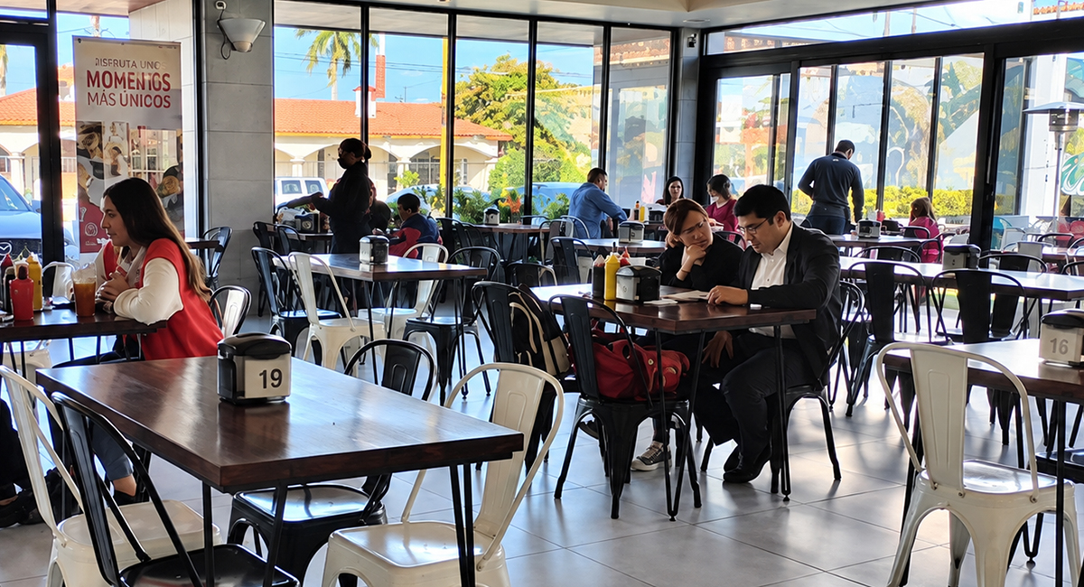Restaurantes reportan caída de hasta 35% en ventas y temen un cierre de año complicado