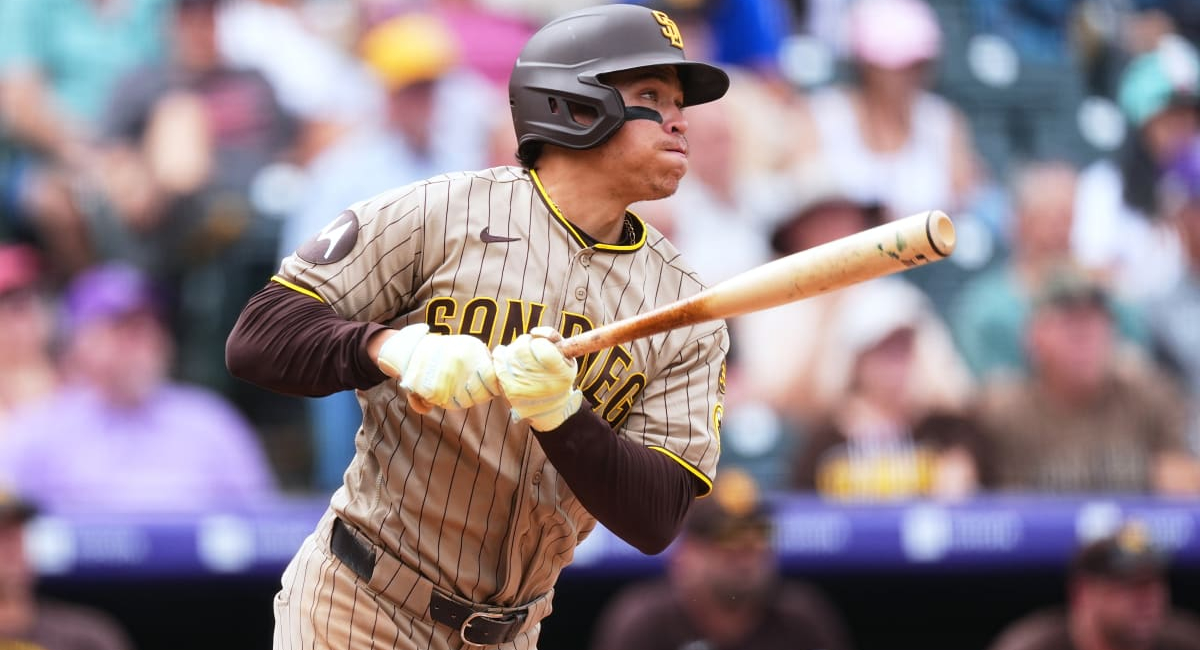 San Diego se impuso por paliza a los Rockies, resultado que le permitió mantenerse en la pelea por el tercer comodín de la Liga Nacional