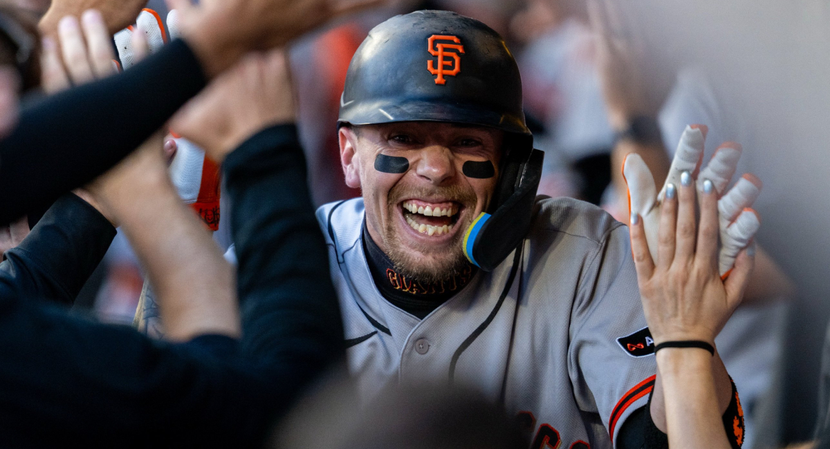 San Francisco disparó seis cuadrangulares para vencer a los Mets e igualar la serie disputada en el City Field