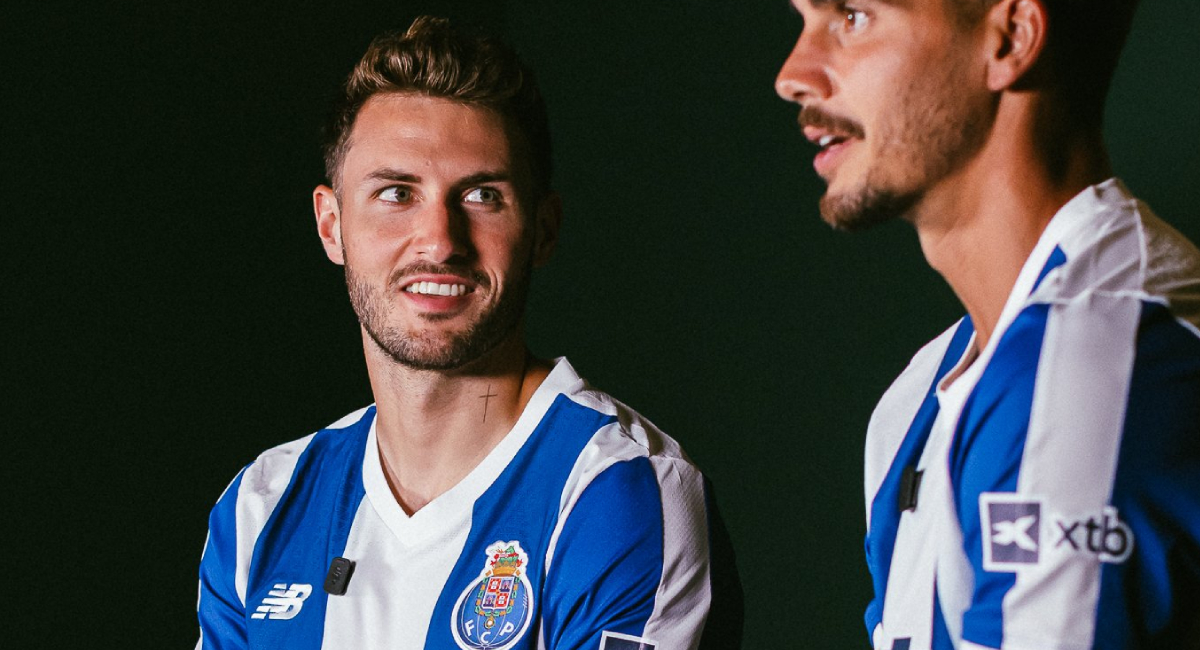 Santiago Giménez habría rechazado varias ofertas de la Liga MX, MLS y Arabia Saudita antes de firmar con el Porto