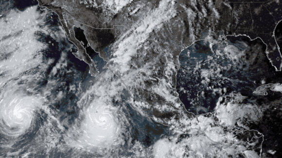 Se forma Depresión Tropical Dieciocho-E HOY domingo 27 de septiembre; junto a Huracán Polo alarman estos estados