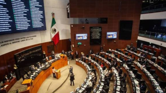 Senado aprueba candado contra la doble nacionalidad para presidencia y gubernaturas