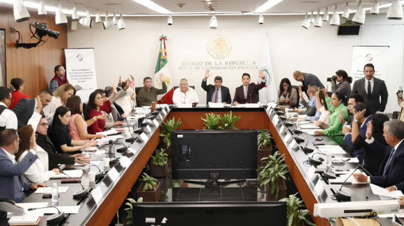 Senado modifica ‘Ley Antimemes’: ¿Cuáles son sus implicaciones y multas en México?