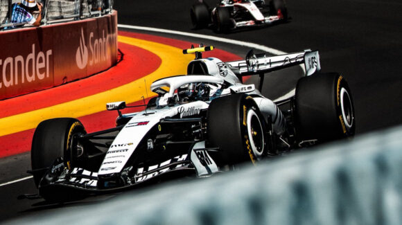 Sergio Pérez desde el fondo en el MadRing; el mexicano arrancará P18 el Gran Premio de España 2026