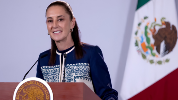 Sheinbaum se burla de los dichos de Anabel Hernández y acusa inventos semanales de la oposición