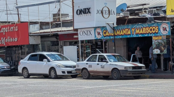Taxistas ‘quinceros’ cobrarán tarifa especial de estudiantes