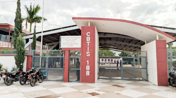 Ciudad Obregón: Termina plantón en el CBTis 188 y estudiantes regresan a clases tras alcanzar acuerdos