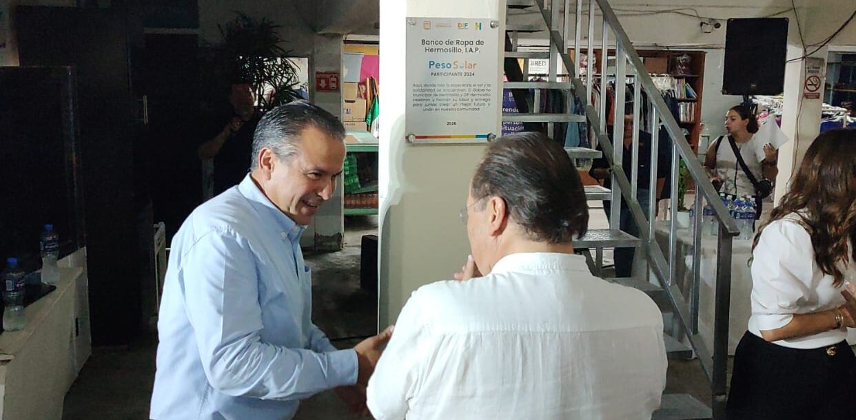 'Toño' Astiazarán beneficia al Banco de Ropa de Hermosillo con el programa Peso Solar