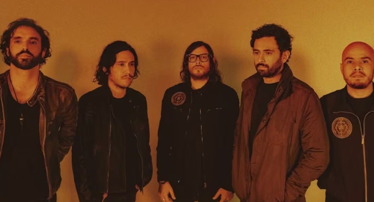 Vocalista de Camilo Séptimo desaparece de redes sociales tras el brutal asesinato de Jonathan Meléndez y su familia