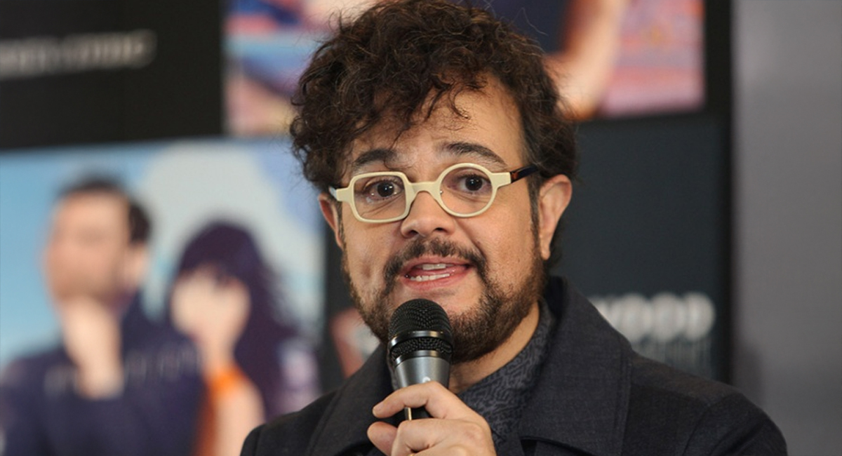 “Ya déjenme en paz”: Aleks Syntek se muestra sin peluquín y elimina la publicación rápidamente