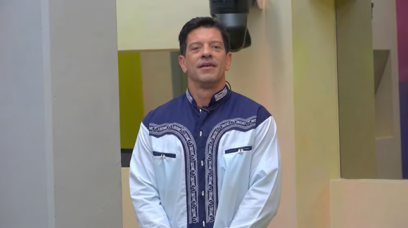 Yahir y el misterioso amuleto que lo perfila como ganador de ‘La Casa de los Famosos México’