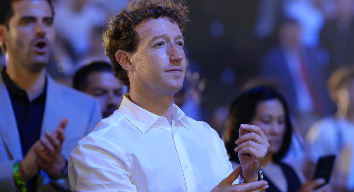 Zuckerberg se distancia de llamado a frenar desarrollo de la IA