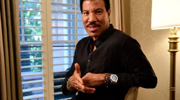 ¿Lionel Richie, muy grave? El cantante sigue hospitalizado en cuidados intensivos tras análisis cardíaco