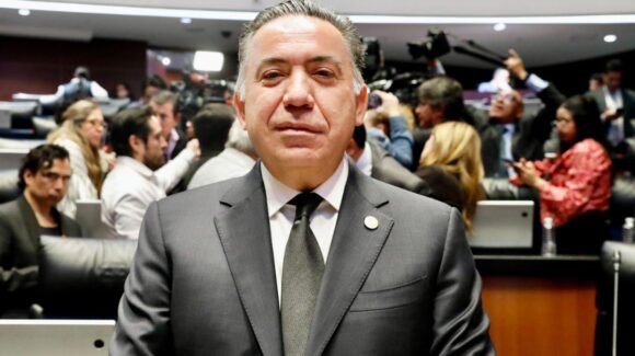 Senado confirma salida de Enrique Inzunza de Morena; ¿qué pasará con su comisión?