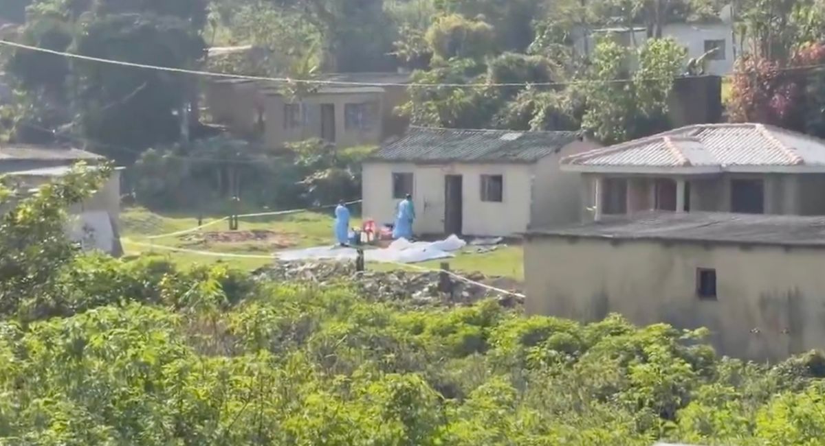 Un ataque armado en KwaMakhutha, Sudáfrica, dejó 11 muertos
