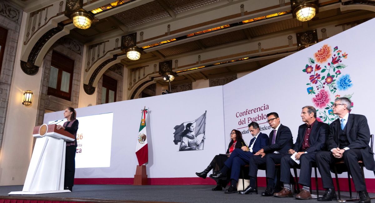 Gobierno de México promete estabilidad en gasolina y sin nuevos impuestos para 2027