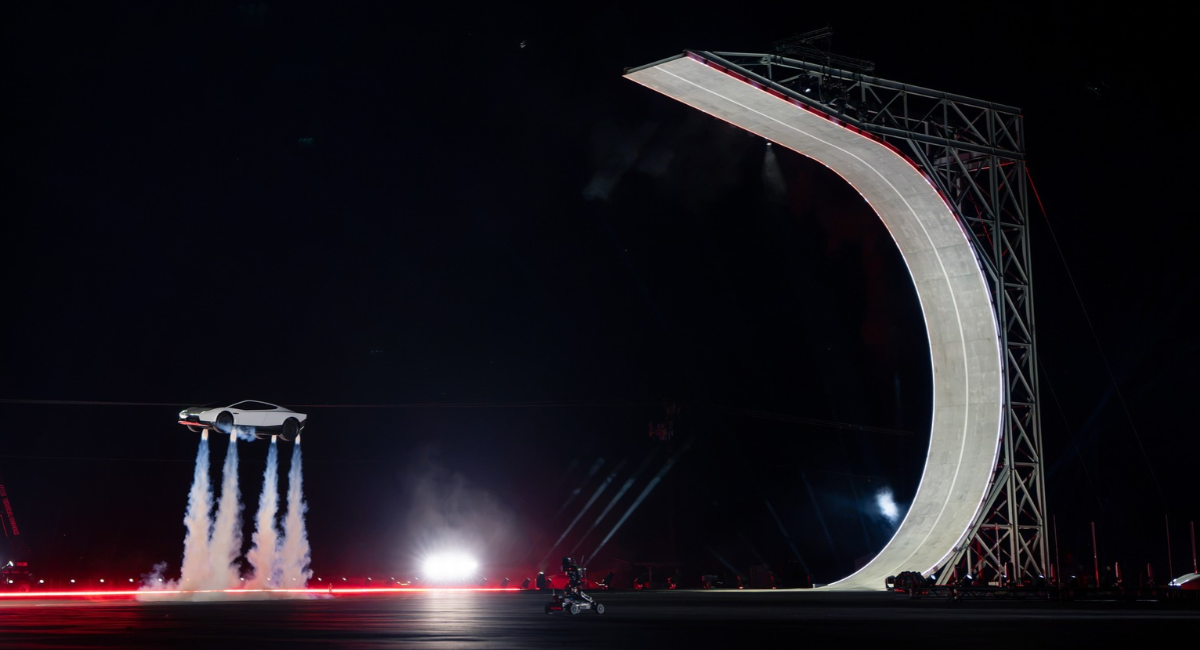 ¡Al estilo McFly! Elonk Musk presenta Roadster, el automóvil volador de Tesla