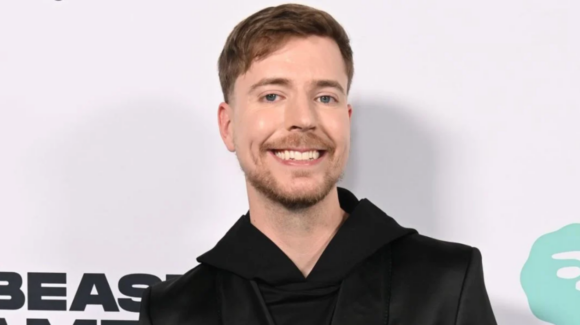 ¿Un Tesla Roadster volador? El pedido de MrBeast a Elon Musk que costaría miles de millones