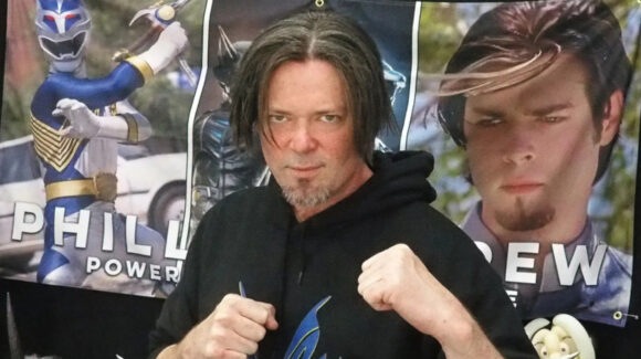 Tragedia en ‘Power Rangers’: Actor que dio vida al héroe azul en ‘Wild Force’, sufre lesión cerebral en accidente