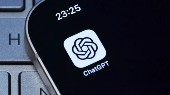 Acusan a ChatGPT de inducir a la autolesión en jóvenes estadounidenses; OpenAI enfrenta demanda