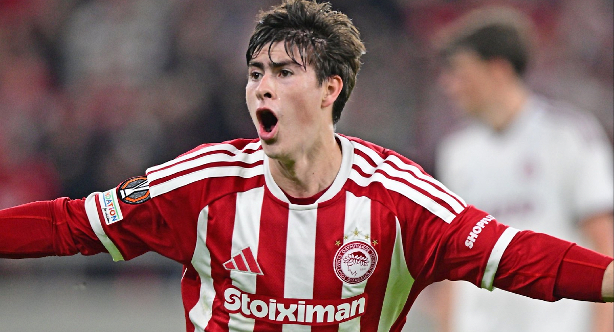 Armando González sacudió las redes en la victoria con la que el Olympiacos amplió su paso invicto en la Europa League 2026-2027