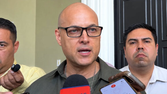 Aseguran tres inmuebles en la búsqueda de los asesinados del agente de la AMIC en Magdalena de Kino