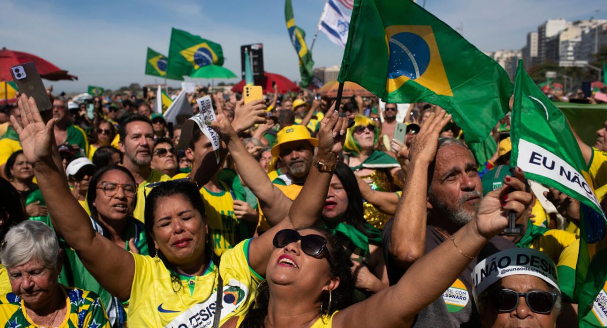 12 candidatos compiten por la Presidencia de Brasil